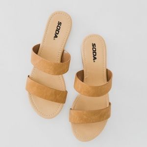 Soda Island Tan Sandals